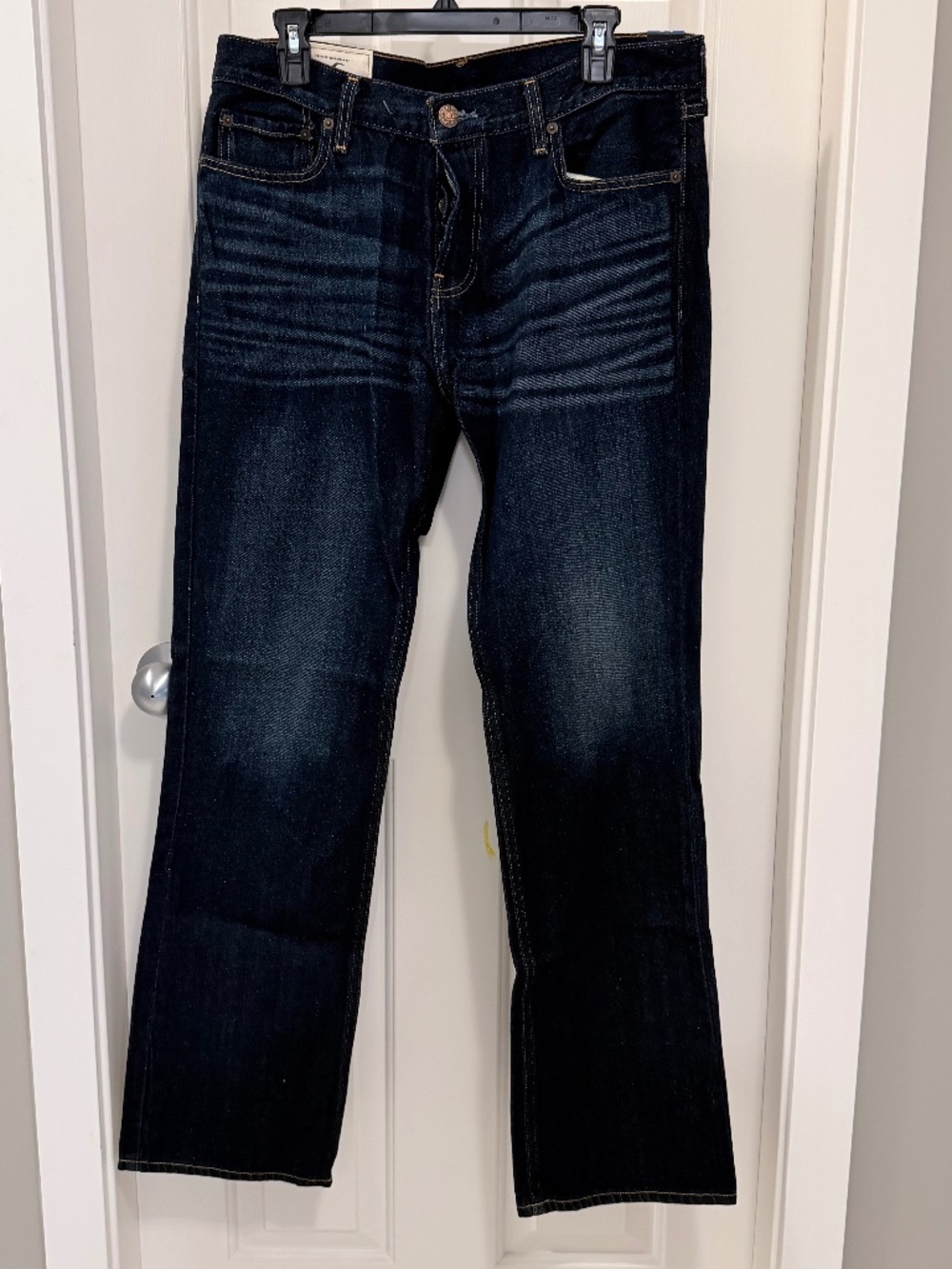 *BNWT* Hollister straight leg jeans - Mens